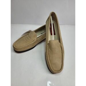 Woolrich Women's Size 7 Taupe Leather Slip-on Loafer, Made In Italy, NIB